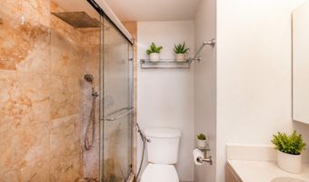 1617 Clark St 801, Honolulu, HI 96822