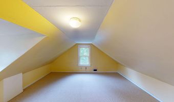 46 Crest Ave, Auburn, ME 04210