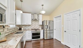 1225 Woodside Dr, Arnold, MO 63010