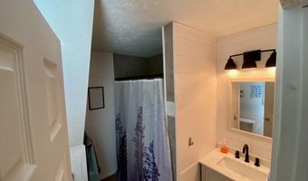 290 ELK Dr, Blakeslee, PA 18610