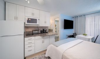 2463 Kuhio Ave 504, Honolulu, HI 96815