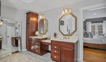 11 Driftwood Rd, Danbury, CT 06811