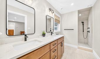 2 Sequoia St, Billerica, MA 01821