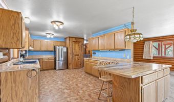 11597 Corp Ranch Rd, Ashland, OR 97520