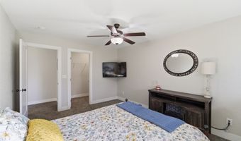 1404 S 10th St, Adel, IA 50003