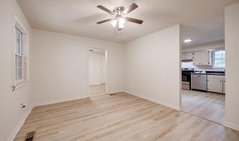 6823 Foxfire Dr, Benton, AR 72019