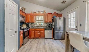 156 DOGWOOD GLEN Dr, Aragon, GA 30104