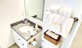 3600 S GLEBE Rd 326W, Arlington, VA 22202