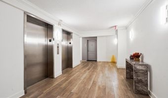 118 MONROE St #211, Rockville, MD 20850