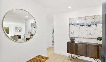 3914 Sherbourne Dr, Oceanside, CA 92056