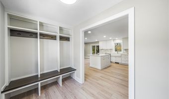 483 TOWNLINE Rd, Aurora, OH 44202