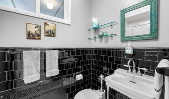 6003 LAKEHURST Dr #5, Baltimore, MD 21210