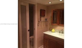 3475 N Country Club Dr 514, Aventura, FL 33180