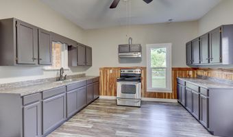 106 S Fox St, Alba, MO 64830