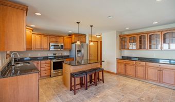 1415 Birchwood Ln, Aberdeen, SD 57401