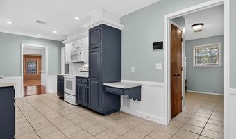 1000 Meadow Dr, Bartlesville, OK 74006