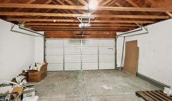 731 Roaring Brook Ln, Algonquin, IL 60102
