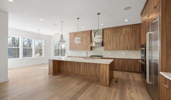 7026 RENITA Ln, Bethesda, MD 20817