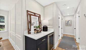 1924 Bentley Pl, Charlotte, NC 28205