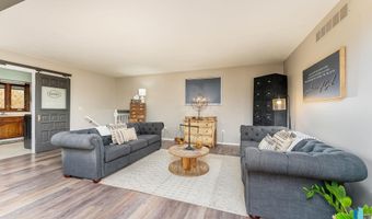 609 S Splitrock Blvd, Brandon, SD 57005