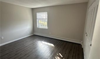 3 Admiralty Dr 10-4, Middletown, RI 02842