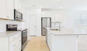 637 Watauga Ln, Aberdeen, NC 28315