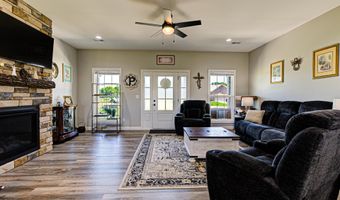 127 Hidden Valley Dr, Bardstown, KY 40004