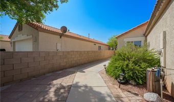 2452 Topanga Dr, Bullhead City, AZ 86442