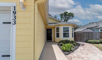 1933 Admiral Ln, Aransas Pass, TX 78336