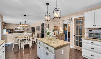 382 Wheaton Ave, Bayville, NJ 08721