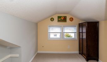 30 2nd St St, Franklinville, NJ 08322