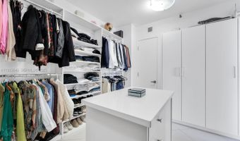 19500 Turnberry Way 7D, Aventura, FL 33180