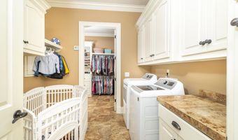 230 Eastwood Dr, Brandon, MS 39042