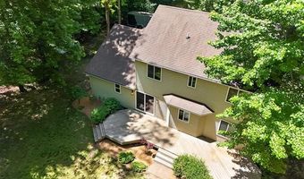 15129 Locust Grove Dr, Argentine, MI 48418