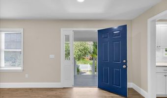 153 Cedar St, Belfast, ME 04915