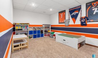 2413 E Trevino Ln, Brandon, SD 57005