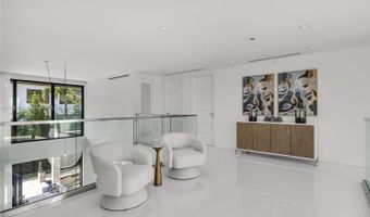 124 Park Dr, Bal Harbour, FL 33154