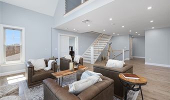 1046 Ocean Rd, Narragansett, RI 02882