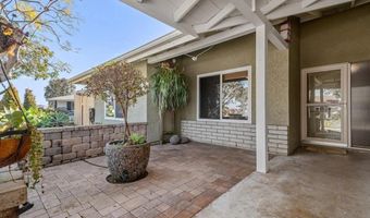 2245 Nob Hill Dr, Carlsbad, CA 92008