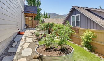 955 Overlook Dr, Ashland, OR 97520