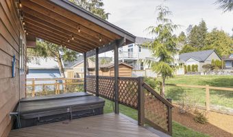 126 N Ocean Ave, Rockaway Beach, OR 97136