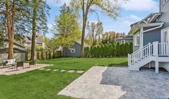 648 E Broad St, Westfield, NJ 07090