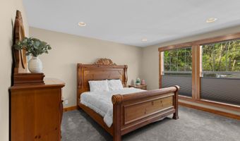 303 S MARINE St, Rockaway Beach, OR 97136