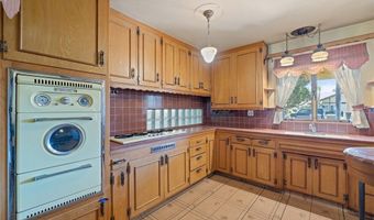 531 N Cherry Tree Ln, Anaheim, CA 92806