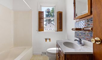 1040 VALLEY Rd, Hockessin, DE 19707