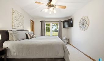 501 N Pasque Flower Trl, Brandon, SD 57005