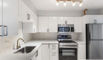 546 ORANGE Dr 11, Altamonte Springs, FL 32701