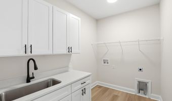 6 PREAKNESS Dr, Berlin, MD 21811