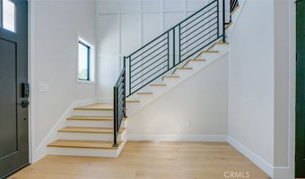 6250 Lindley Ave, Encino, CA 91316