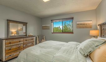 17 Lakeview Cir, Angel Fire, NM 87710